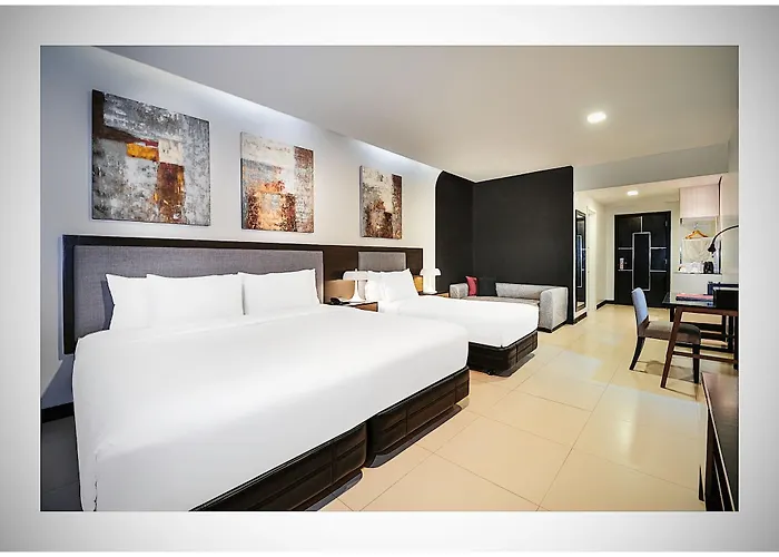 Summit Hotel Magnolia